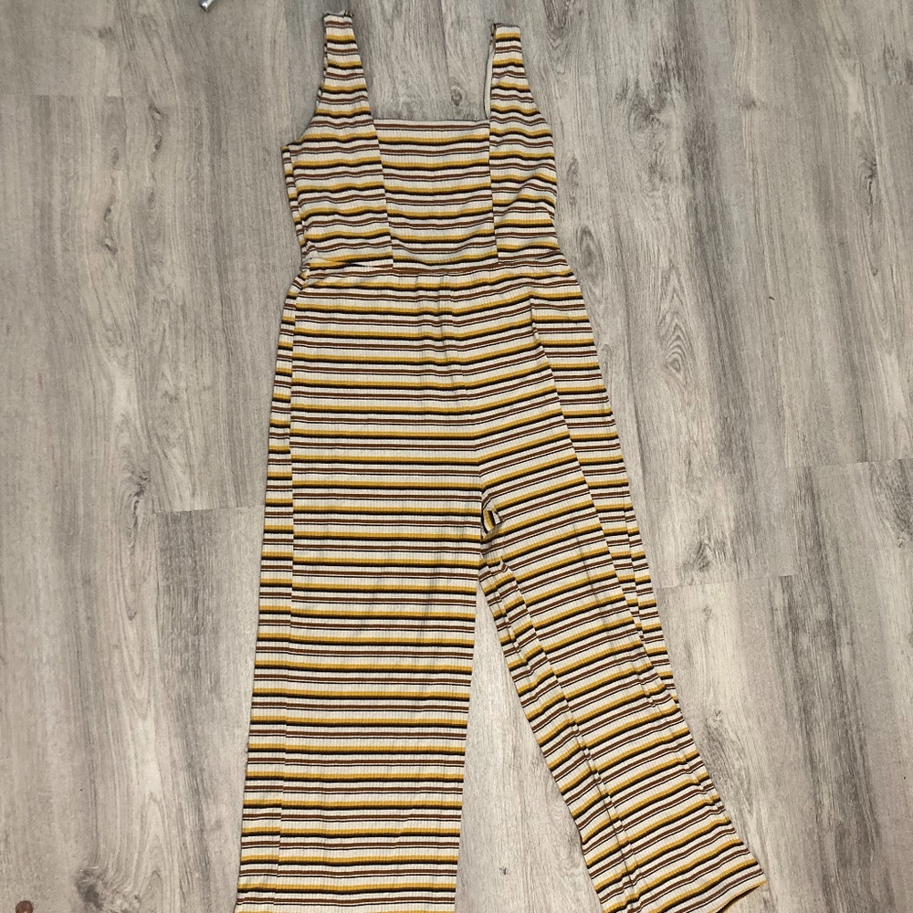 stripped  jumpsuit - Picture 2 of 4
